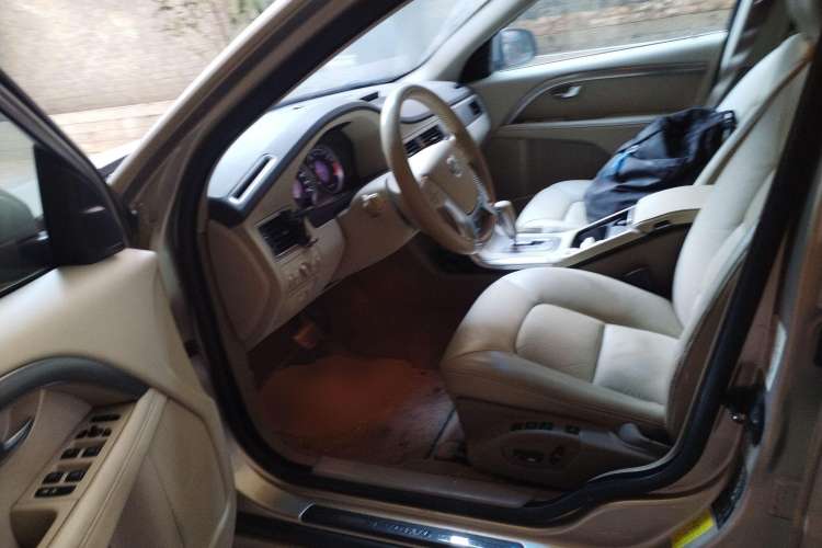 Used Volvo S80L 2011 2.0T Zhiya Edition Driver Seat