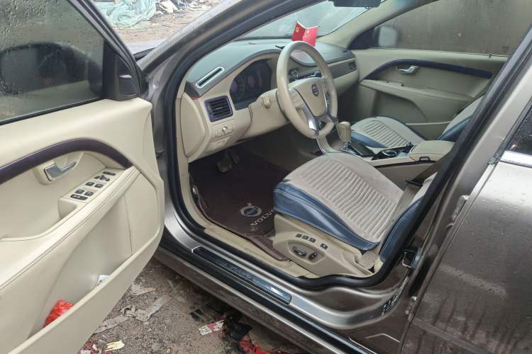 Used Volvo S80L 2011 2.0T Zhiya Edition Driver Seat