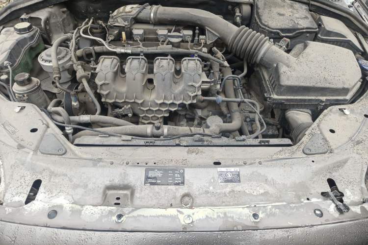Used Volvo S80L 2011 2.0T Zhiya Edition Engine Bay