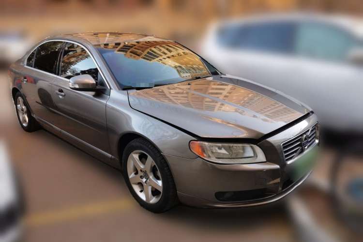 Used Volvo S80L 2011 2.0T Zhiya Edition Front Right 45 Deg