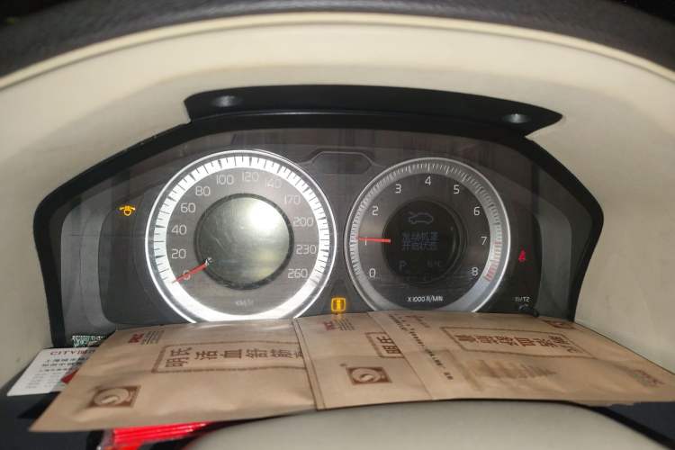 Used Volvo S80L 2011 2.0T ZhiZun Edition Instrument Cluster