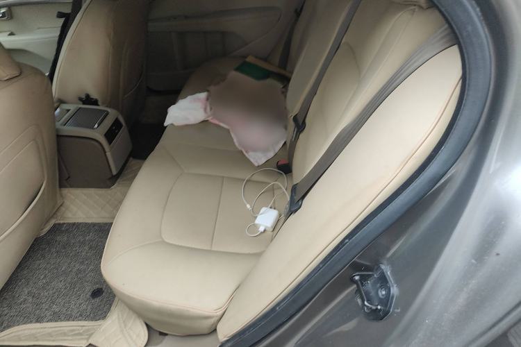 Used Volvo S80L 2011 2.0T Zhiya Edition Interior 4