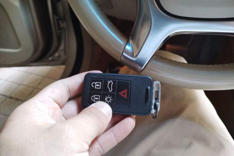 Used Volvo S80L 2011 2.0T Zhiya Edition Vehicle Key
