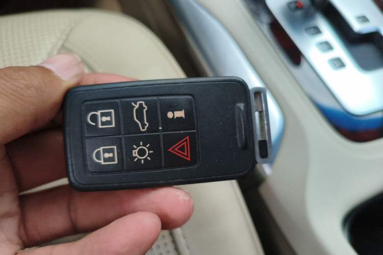 Used Volvo S80L 2011 2.0T ZhiZun Edition Vehicle Key