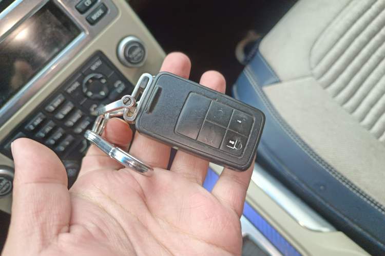 Used Volvo S80L 2011 2.0T Zhiya Edition Vehicle Key