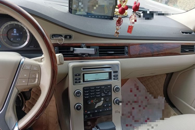Used Volvo S80L 2011 2.0T ZhiZun Edition Audio And AC Panel