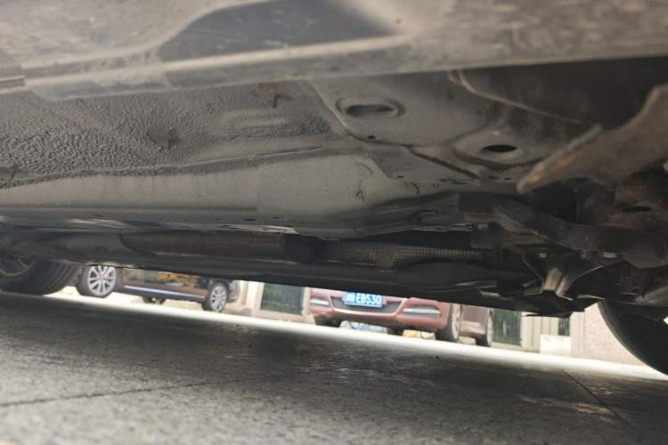 Used Volvo S80L 2011 2.0T ZhiShang Version Chassis Front Right