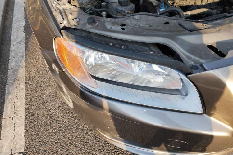 Used Volvo S80L 2011 2.0T ZhiShang Version Exterior 6