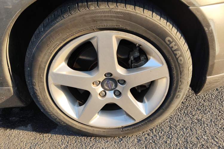 Used Volvo S80L 2011 2.0T ZhiShang Version Exterior 7