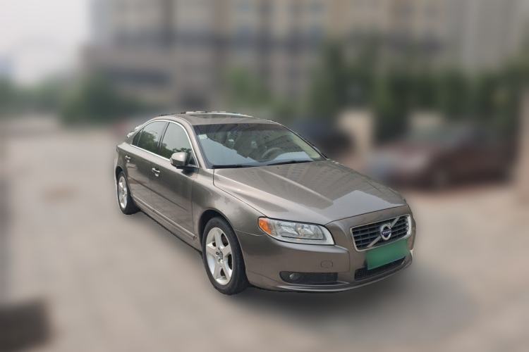Used Volvo S80L 2011 2.0T ZhiShang Version Front Right 45 Deg
