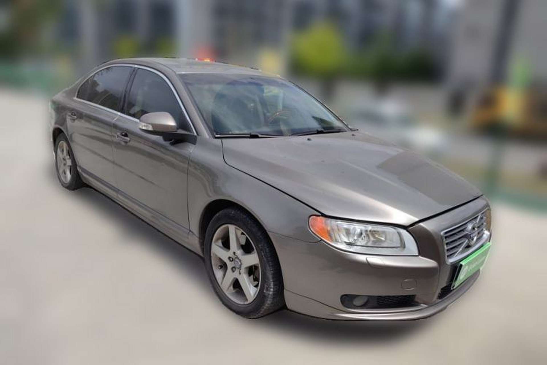 Used Volvo S80L 2011 2.0T ZhiZun Edition Front Right 45 Deg