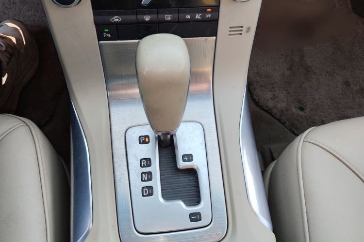 Used Volvo S80L 2011 2.0T ZhiShang Version Gear Lever