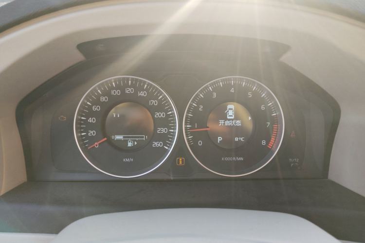 Used Volvo S80L 2011 2.0T ZhiShang Version Instrument Cluster