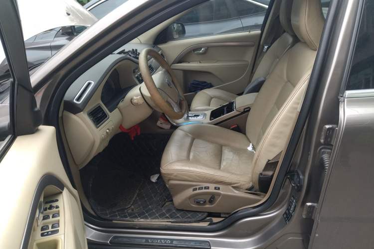 Used Volvo S80L 2011 2.0T Zhiya Edition Left Front Seat