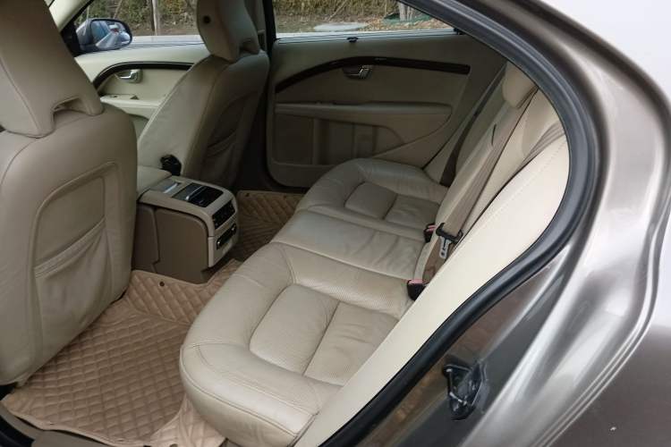 Used Volvo S80L 2011 2.0T ZhiZun Edition Left Rear Seat