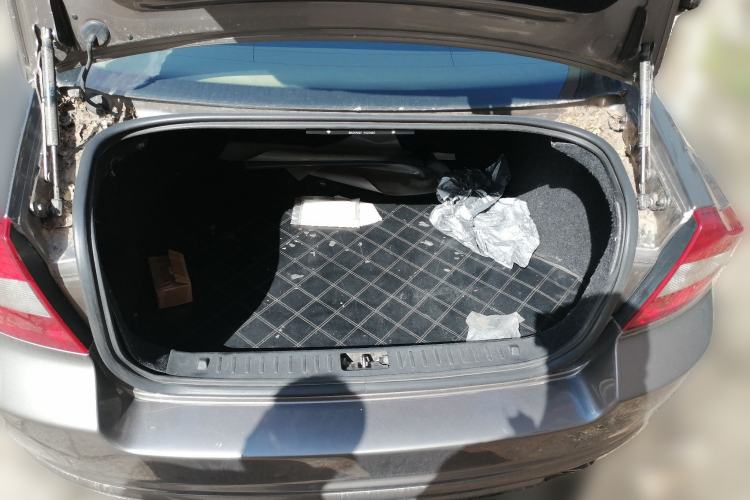 Used Volvo S80L 2011 2.0T ZhiZun Edition Trunk