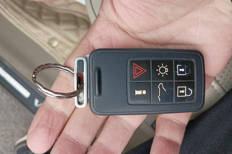 Used Volvo S80L 2011 2.0T ZhiZun Edition Vehicle Key