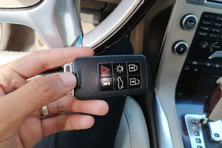 Used Volvo S80L 2011 2.0T ZhiZun Edition Vehicle Key