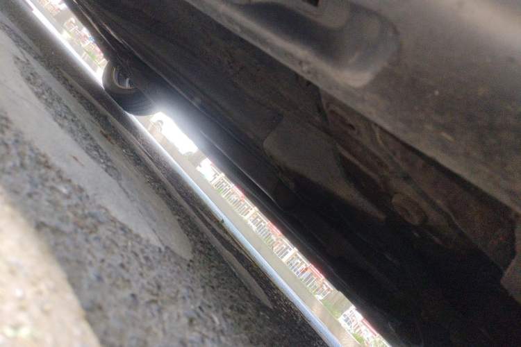 Used Volvo S80L 2011 2.0T ZhiZun Edition Chassis Front Right