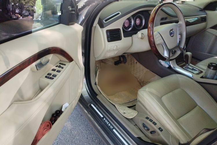 Used Volvo S80L 2011 2.0T ZhiZun Edition Driver Seat