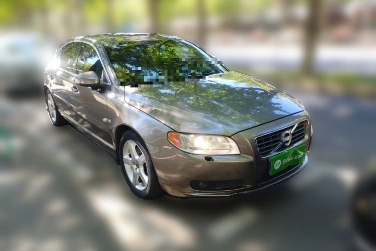 Used Volvo S80L 2011 2.0T ZhiZun Edition Front Right 45 Deg