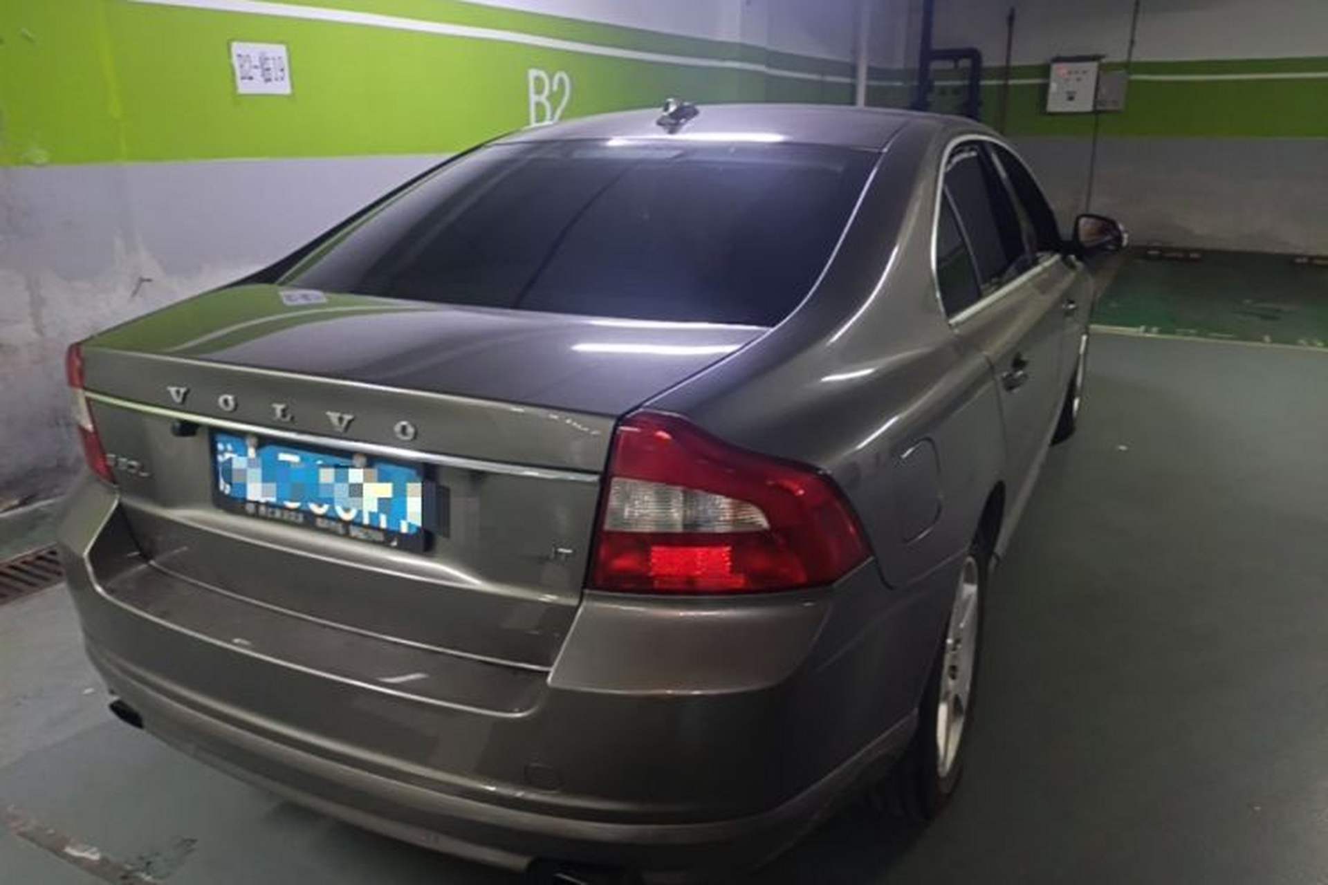 Used Volvo S80L 2011 2.0T ZhiZun Edition Rear Right 45 Deg