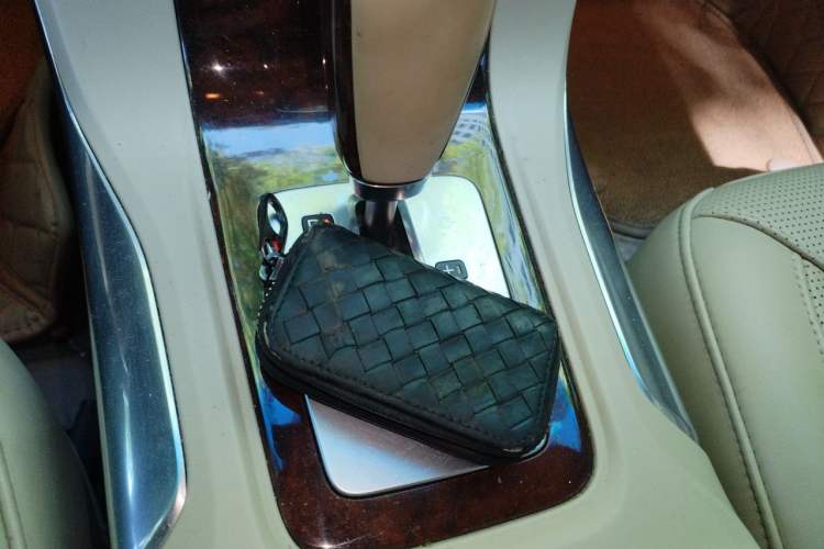 Used Volvo S80L 2011 2.0T ZhiZun Edition Vehicle Key