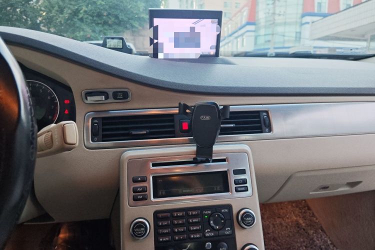 Used Volvo S80L 2011 2.0T Zhiya Edition Audio And AC Panel