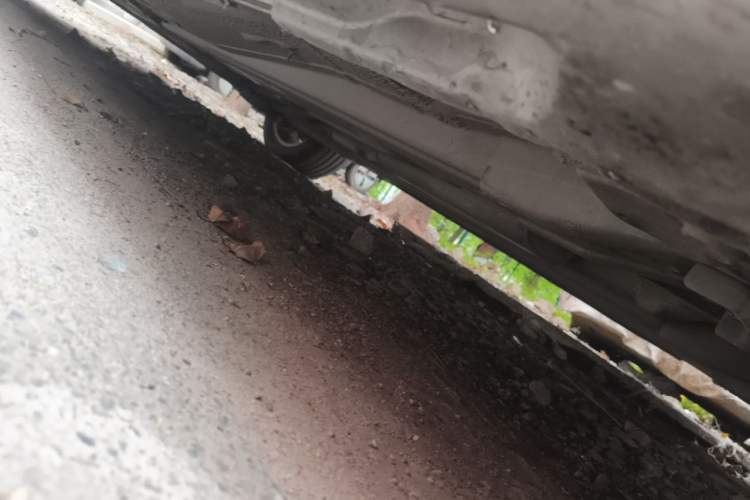 Used Volvo S80L 2011 2.0T ZhiZun Edition Chassis Front Right
