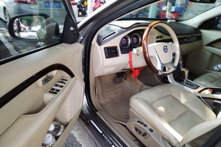Used Volvo S80L 2011 2.0T ZhiZun Edition Driver Seat