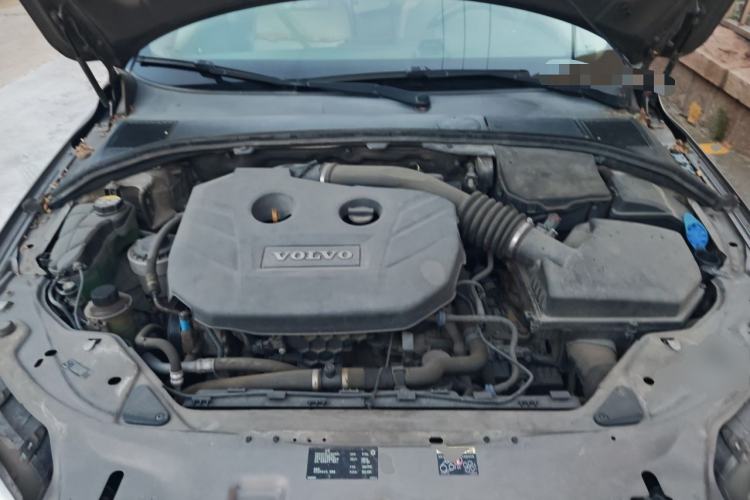 Used Volvo S80L 2011 2.0T Zhiya Edition Engine Bay