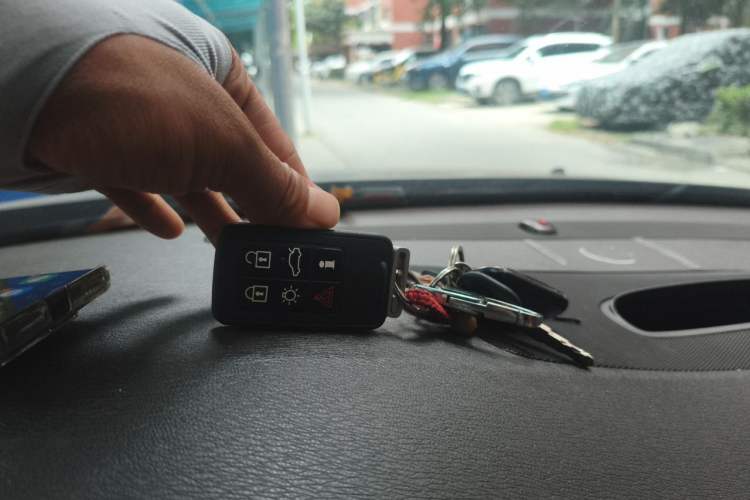 Used Volvo S80L 2011 2.0T ZhiZun Edition Vehicle Key