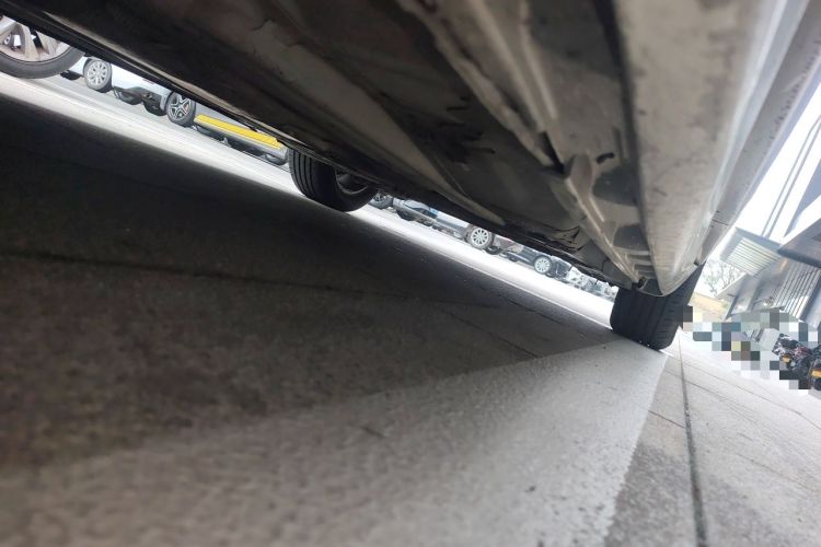 Used Volvo S80L 2011 2.0T ZhiShang Version Chassis Front Left