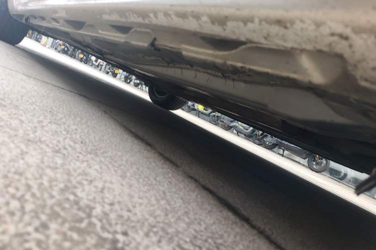 Used Volvo S80L 2011 2.0T ZhiShang Version Chassis Front Right