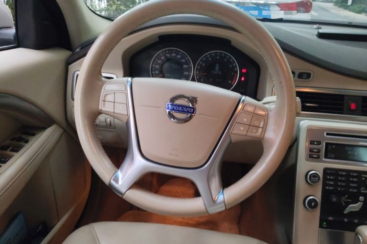 Used Volvo S80L 2011 2.0T ZhiShang Version Steering Wheel