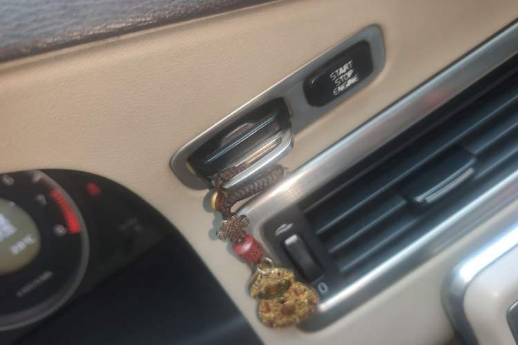 Used Volvo S80L 2011 2.0T ZhiShang Version Vehicle Key