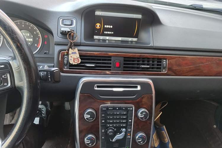 Used Volvo S80L 2012 2.0T T5 Luxury Edition Audio And AC Panel