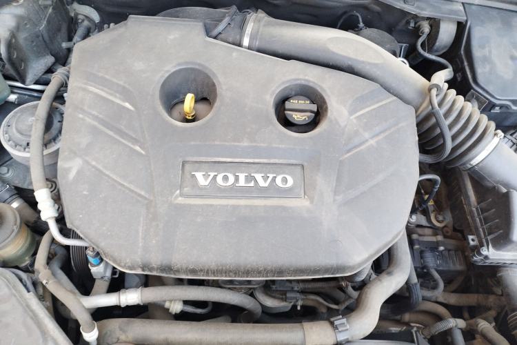 Used Volvo S80L 2012 2.0T T5 Luxury Edition Engine Bay