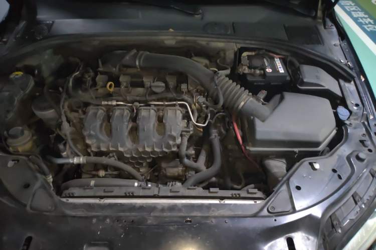 Used Volvo S80L 2012 2.0T T5 Luxury Edition Engine Bay
