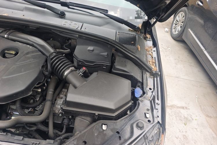 Used Volvo S80L 2012 2.0T T5 Luxury Edition Engine Bay Left