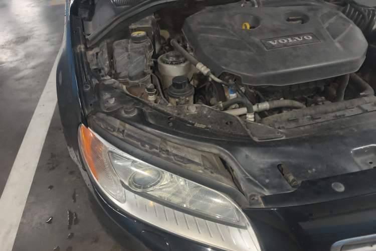 Used Volvo S80L 2012 2.0T T5 Luxury Edition Engine Bay Right