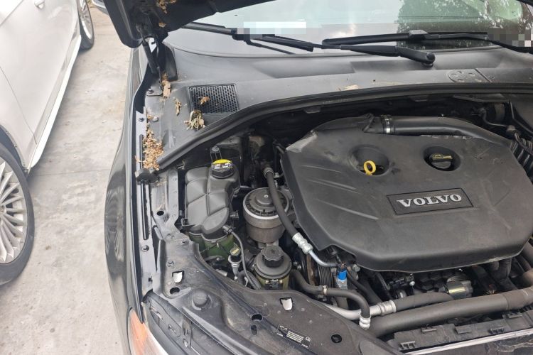 Used Volvo S80L 2012 2.0T T5 Luxury Edition Engine Bay Right