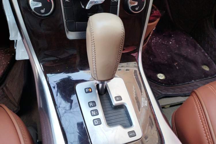 Used Volvo S80L 2012 2.0T T5 Luxury Edition Gear Lever