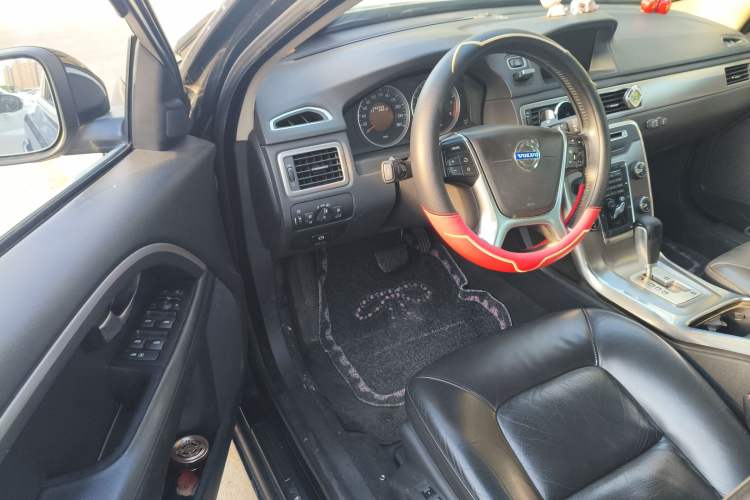 Used Volvo S80L 2012 2.0T T5 Luxury Edition Interior 3
