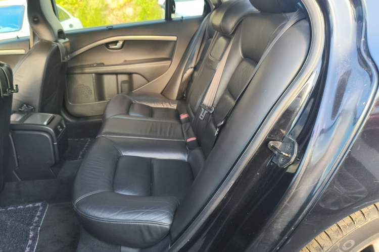 Used Volvo S80L 2012 2.0T T5 Luxury Edition Interior 4