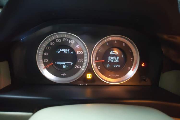 Used Volvo S80L 2012 2.0T T5 Luxury Edition Odometer Close Up