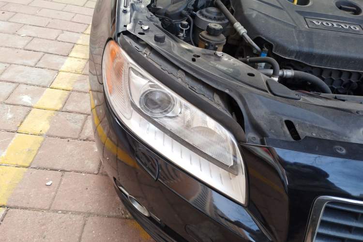 Used Volvo S80L 2012 2.0T T5 Luxury Edition Right Front Headlight