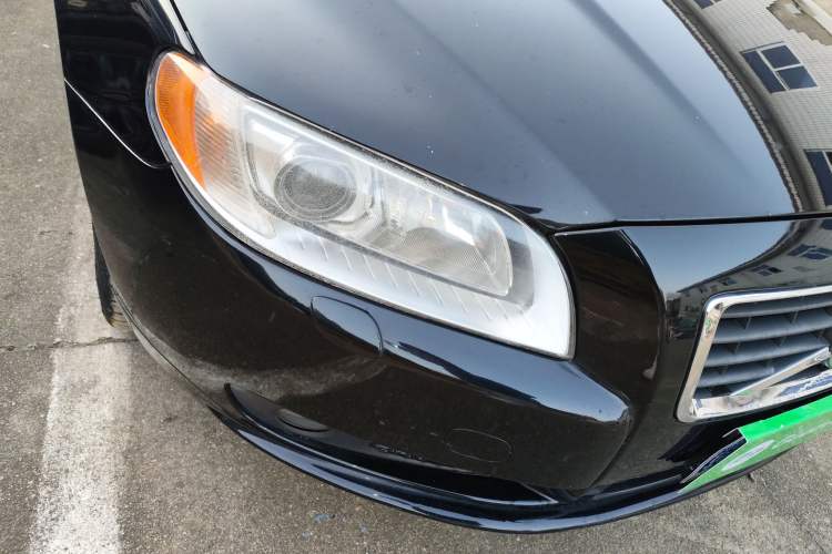 Used Volvo S80L 2012 2.0T ZhiShang Version Right Front Headlight