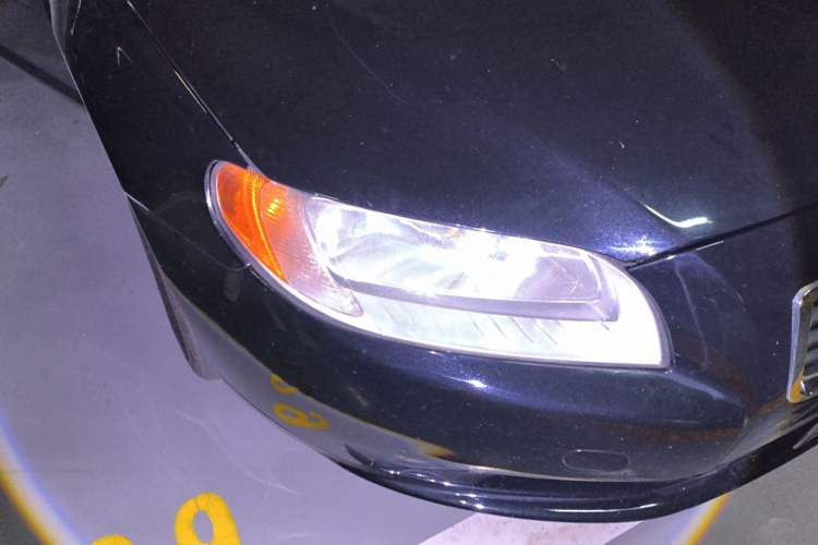 Used Volvo S80L 2012 2.0T ZhiShang Version Right Front Headlight