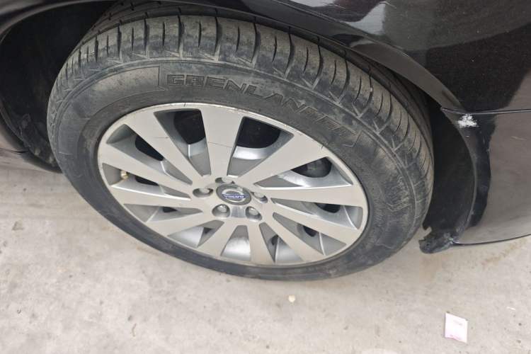 Used Volvo S80L 2012 2.0T T5 Luxury Edition Right Front Wheel Hub
